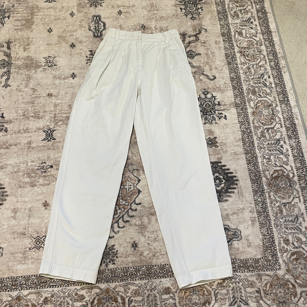 Aritzia Babaton white trouser pants